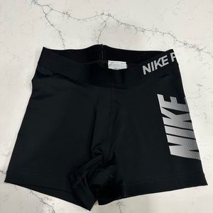 Black Nike pro shorts Small